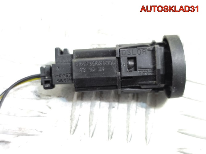 Кнопка открывания багажника Ford Fusion 1250899