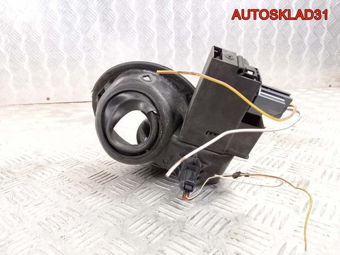 Лючок бензобака в сборе Ford Focus 2 1474908