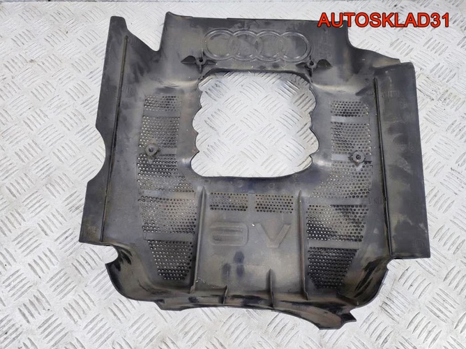 Накладка декоративная Audi A6 C5 2,8 078103927P