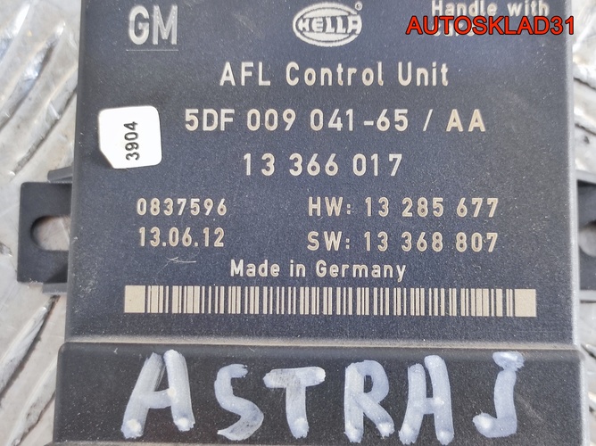 Блок управления светом Opel Astra J 13366017