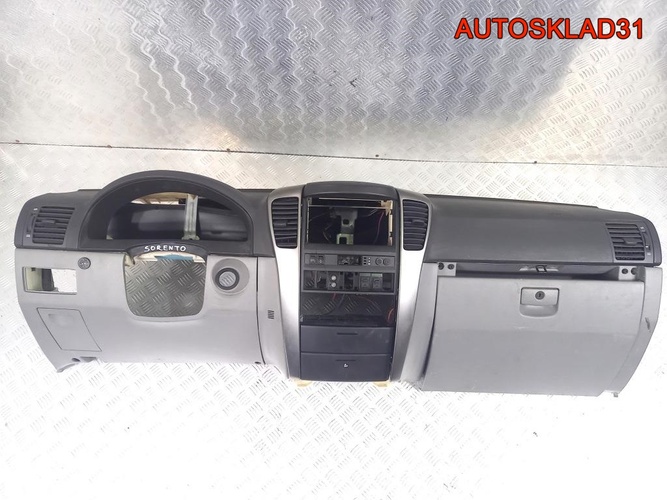 Торпедо Kia Sorento 847103E000GW