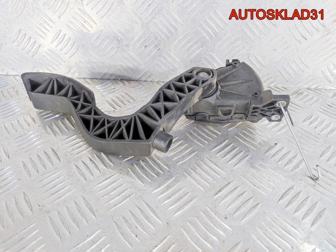 Педаль газа Audi A4 B5 8D1721523F Дизель