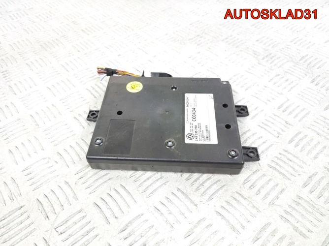 Блок управления Bluetooth VW Passat B6 1K8035730