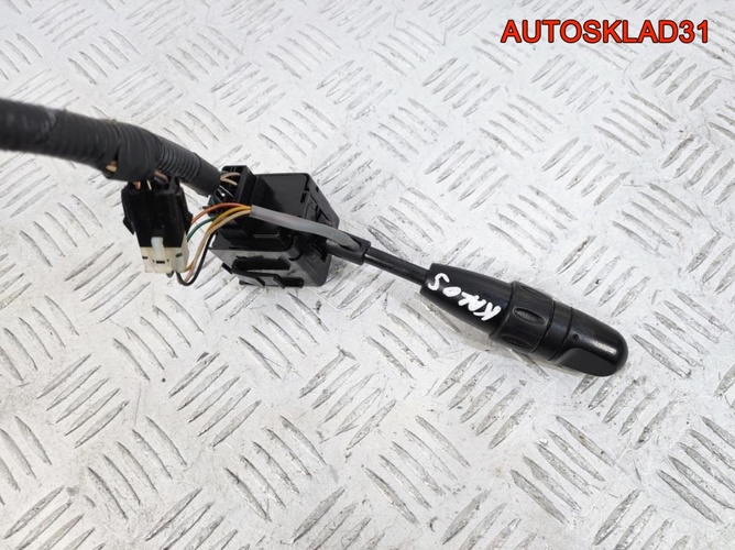 Переключатель поворотов Daewoo Kalos 96540684