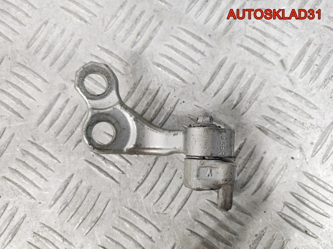 Петля двери задней правой верхняя Ford Focus 2