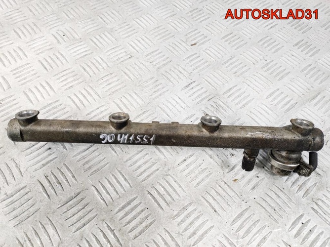 Рейка топливная Opel Omega B 2,0 X20XEV 90411551