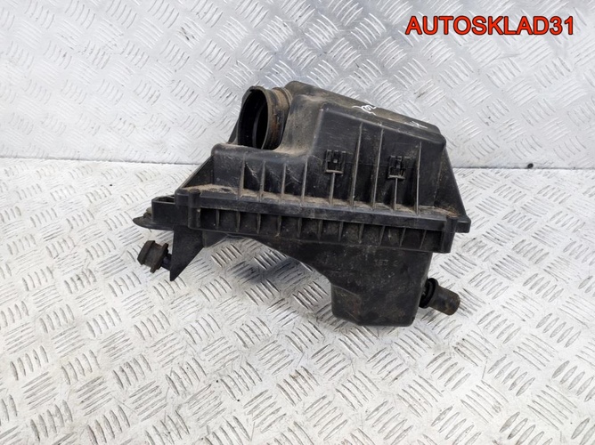 Корпус воздушного фильтра Opel Astra J 13311896