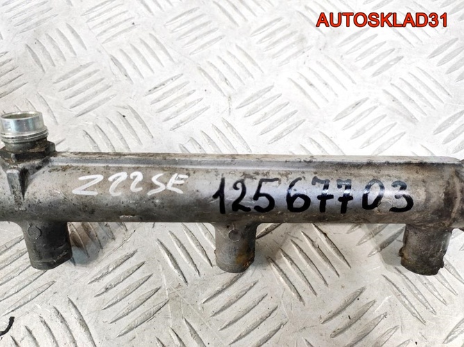 Рейка топливная Opel Omega B 2.2 Z22SE 12567703