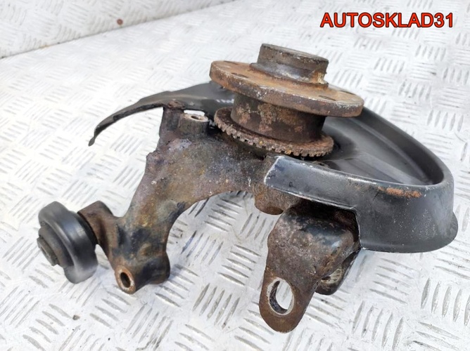 Кулак поворотный задний левый Audi A4 B6 2 WD