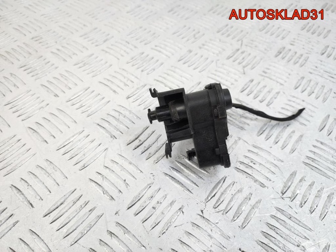 Активатор замка бензобака Skoda Fabia 3 7P0810773D