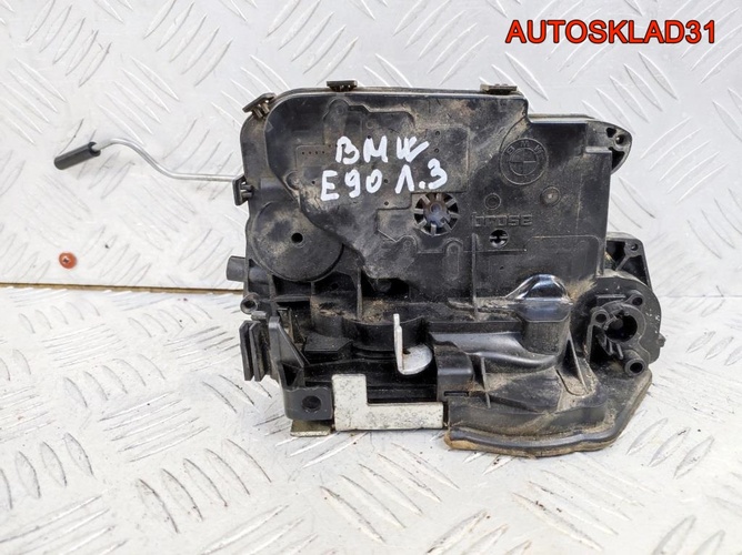 Замок двери задней левой BMW E90 51217229467