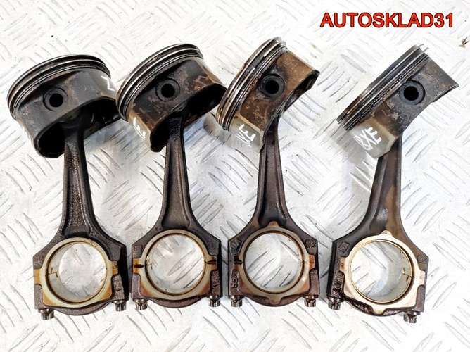 Поршень с шатуном Opel Astra H 1,8 Z18XE Бензин