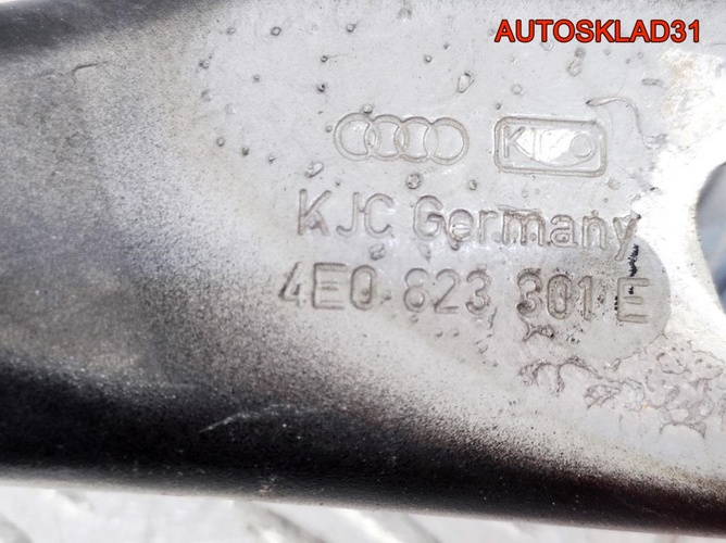 Петля капота комплект Audi A8 D3 4E0823301E