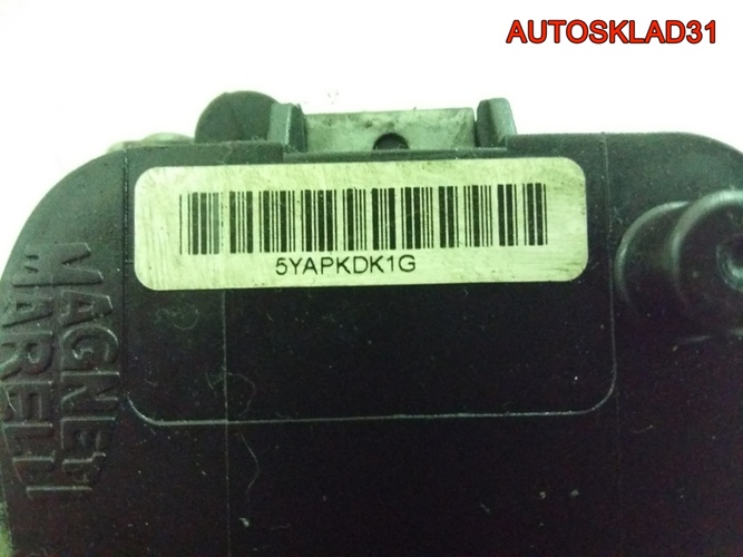 Дроссельная заслонка Opel Vectra C Z19DTH 0825310