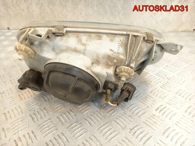 Фара левая Volkswagen Golf 3 1H5941017J