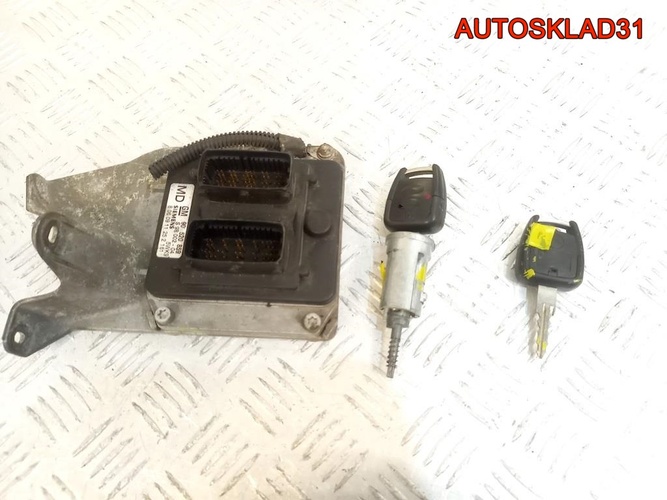 Блок эбу Opel Astra G 2.0 X20XEV 90520859