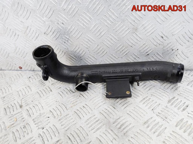 Патрубок интеркулера Audi A4 B5 8D0145840A