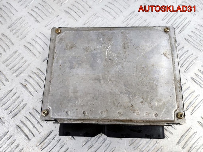 Блок ЭБУ VW Passat B5 1,8 ARG 8D0906018R Бензин