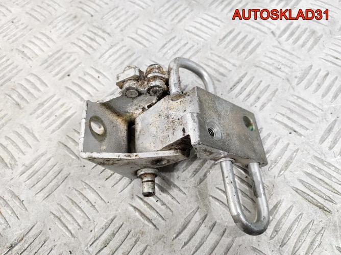 Петля двери задняя правая нижняя Volkswagen Golf 4