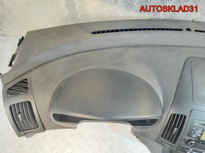 Торпедо Hyundai i30 2007-2012 847102L100XP