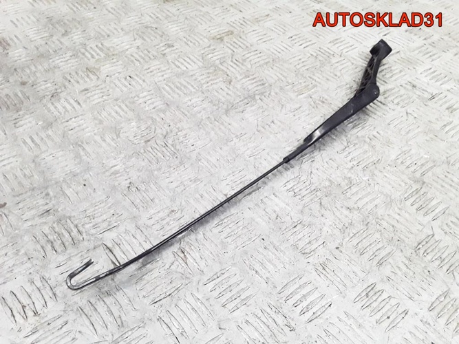 Поводок стеклоочистителя левый Audi 80 893955407E