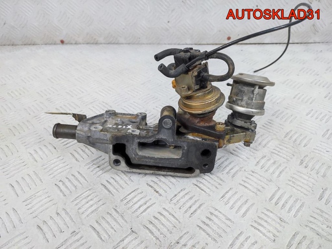 Фланец системы охлаждения Opel Vectra B 90501694