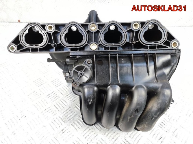 Коллектор впускной VW Golf 4 1.4 AKQ 036129711BK