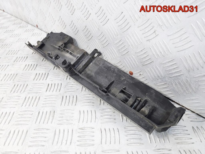 Кронштейн радиатора левый BMW E90 17107524912