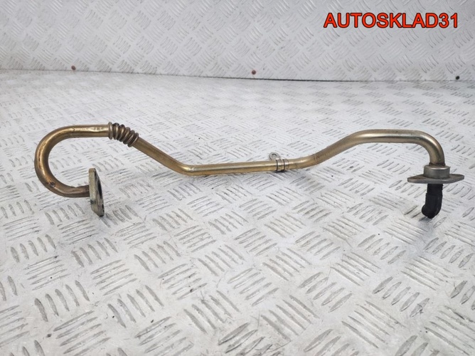 Трубка EGR Volkswagen Polo AZQ 03E131521A Бензин