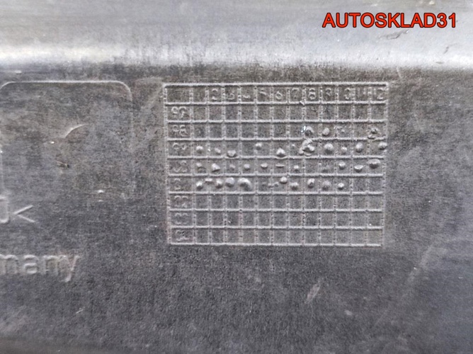 Коллектор впускной Mercedes Vito W638 A6110903237