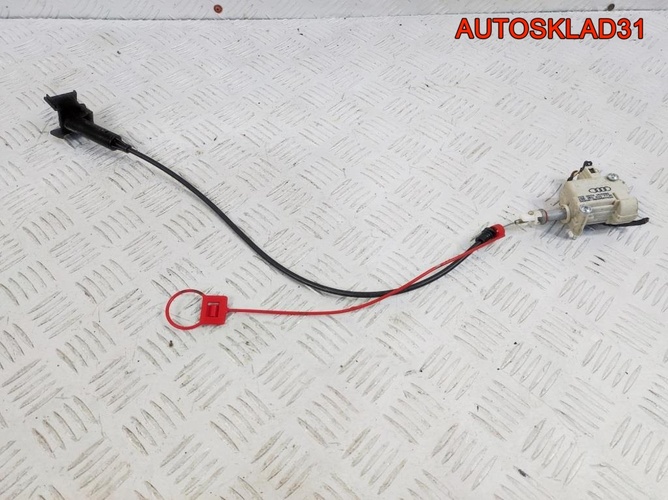 Трос лючка бензобака Audi A8 D3 4E0810899B