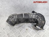 Патрубок воздушного фильтра Audi A4 B7 8E0129615J (Изображение 2)