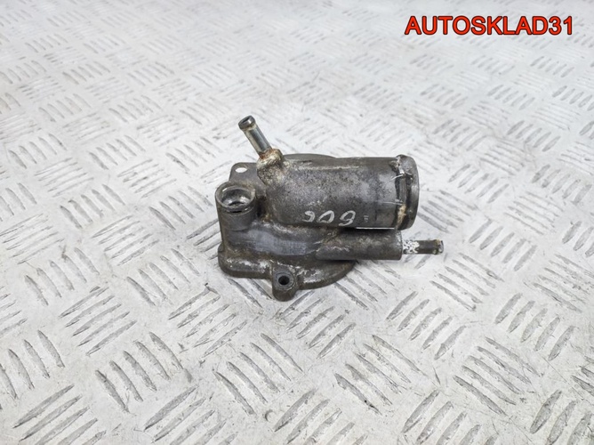 Корпус термостата Mercedes W203 OM 611 A6112030275