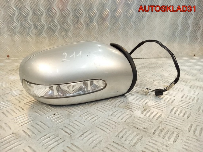 Зеркало правое Mercedes Benz W211 A2038107293