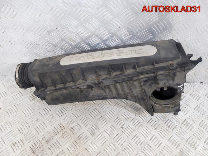 Корпус воздушного фильтра Mercedes W203 1110940204