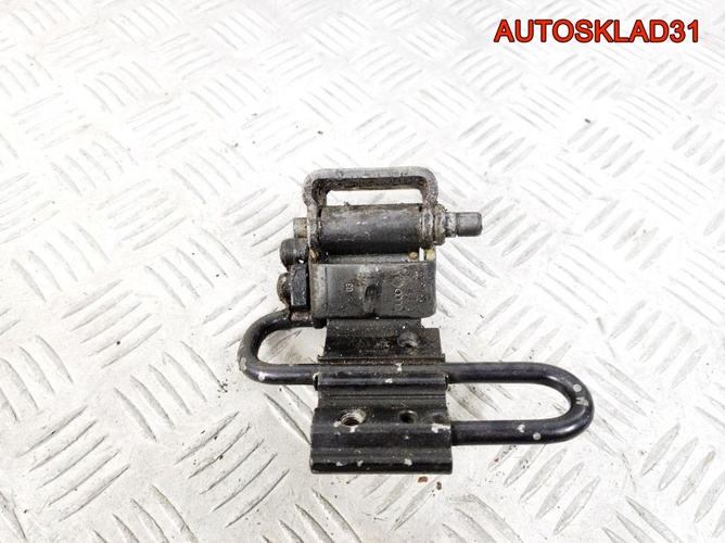 Петля двери задней правой нижняя Audi A4 B6