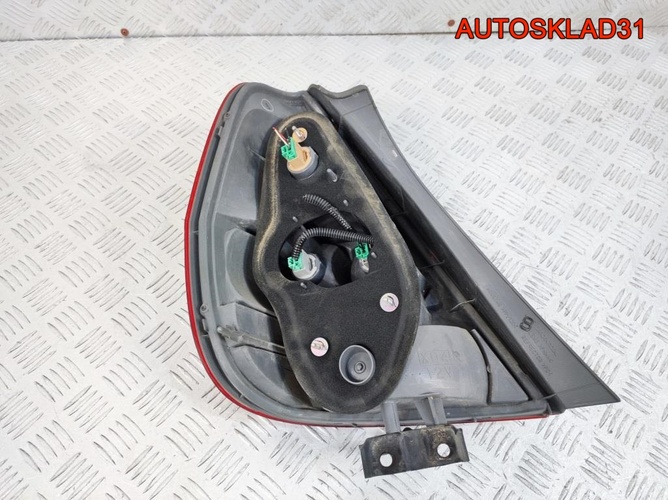 Фонарь задний правый  Honda Jazz 33501SAAJ01