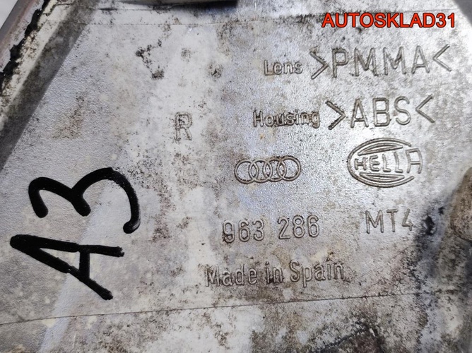 Указатель поворота правый белый Audi A3 8L0953050