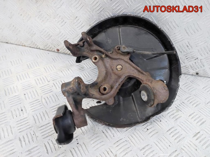 Кулак поворотный задний левый Audi A4 B6 2 WD