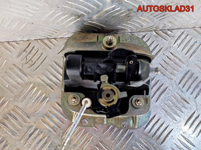 Ручка открывания багажника Seat Leon 1M 1M6827565J