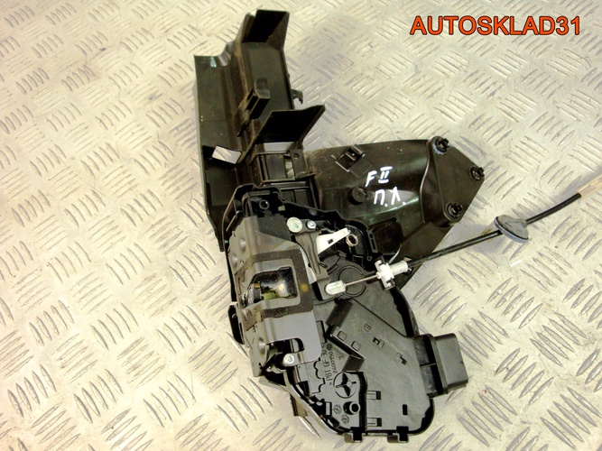 Замок двери передней левой Ford Focus 2 2400150