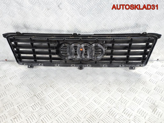 Решетка радиатора Audi A4 B6 8H0853653 Кабриолет
