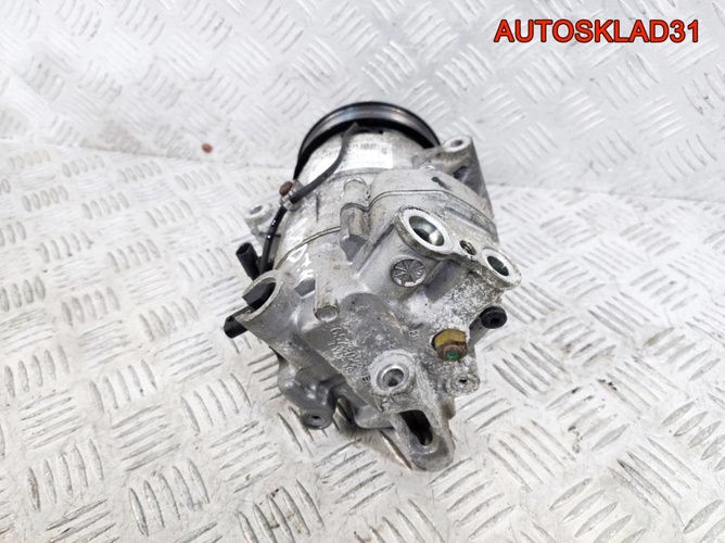 Компрессор кондиционера Opel Astra J 06572708