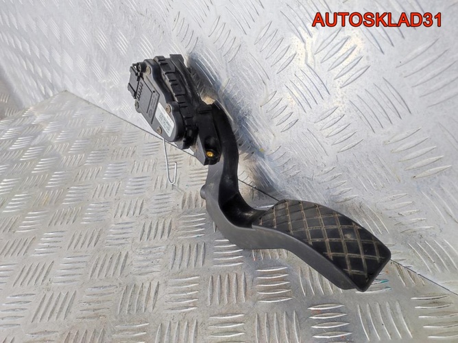 Педаль газа Audi A4 B5 8D1721523 Дизель