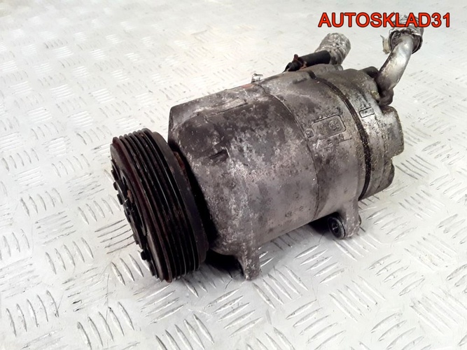 Компрессор кондиционера VW Golf 1.6 AZD 1J0820803