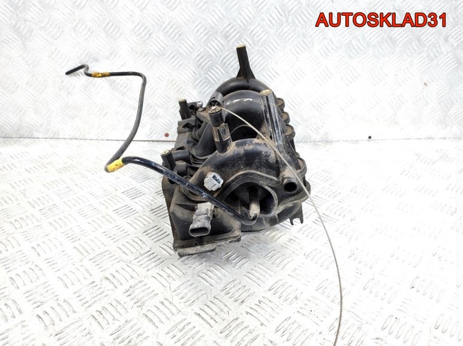 Коллектор впускной Renault Logan 8200647805