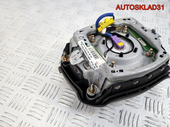 Подушка безопасности в руль Audi A4 B6 8E0880201AE