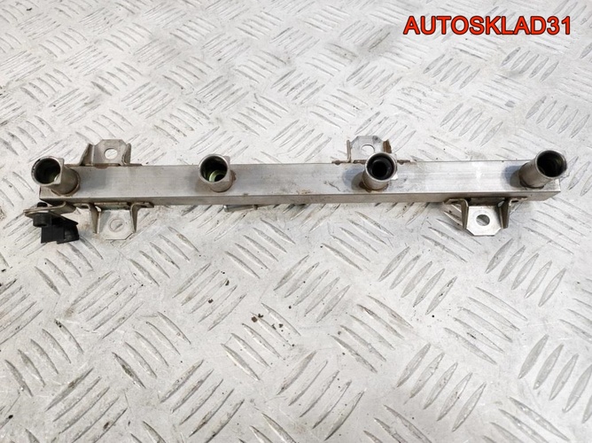 Рейка топливная BMW E46 1,8 N42B18 13537506159