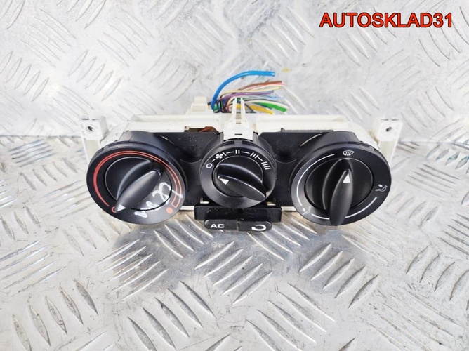 Блок управления отопителем Seat Leon 1M0820045C