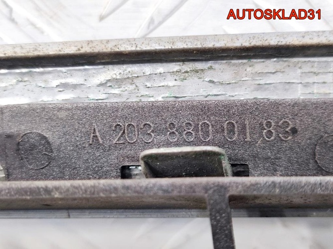 Решетка радиатора Mercedes Benz W203 A2038800183